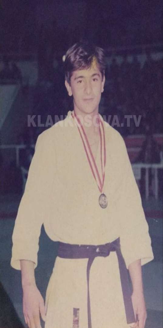 Foto e rrallë: Driton Kuka 18 vjeçar, nënkampion ballkanik