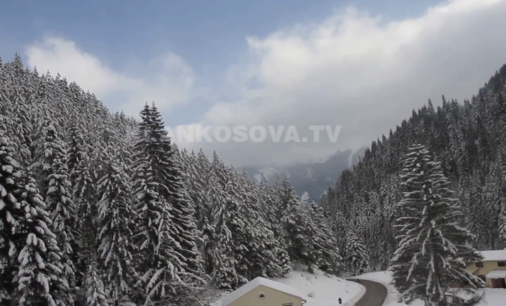 Atraksionet turistike dimërore të Bogës së Rugovës (VIDEO)