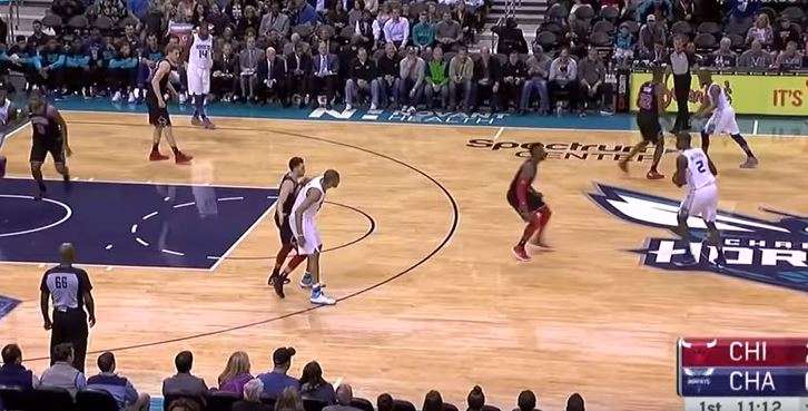 Charlotte fiton ndaj Bulls (VIDEO)