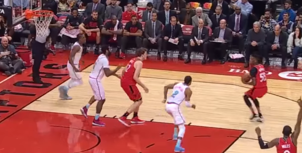 Wade kthehet te Miami me humbje, por me double-double (VIDEO)