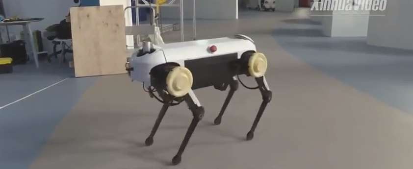 Kina zbulon robotin me katër këmbë, i cili kërcen si kali (Video)