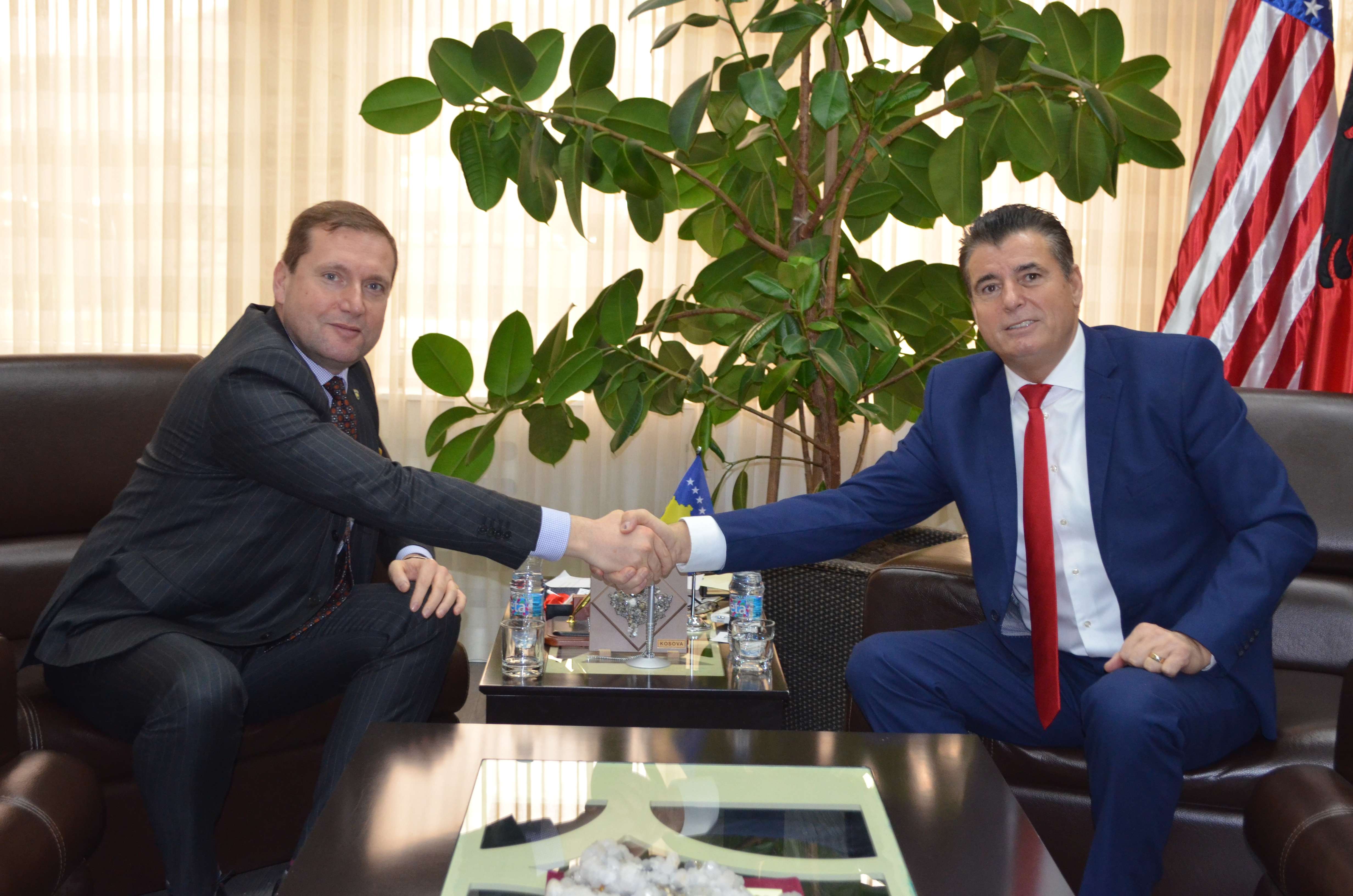 Takohen Sefaj e Bahtiri, ja për çka flasin
