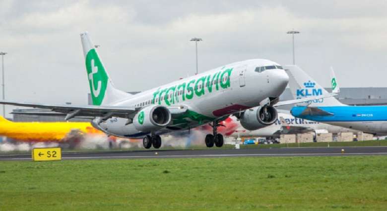 Udhëtari që pordhë detyron aeroplanin të bëjë ulje emergjente