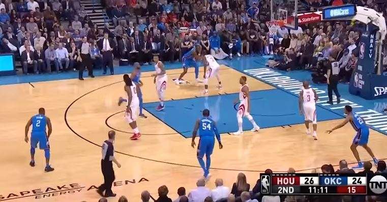 Rockets rrëmben derbin (VIDEO)