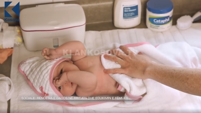 Rëndësia e dados në rritjen dhe edukimin e fëmijëve (VIDEO)