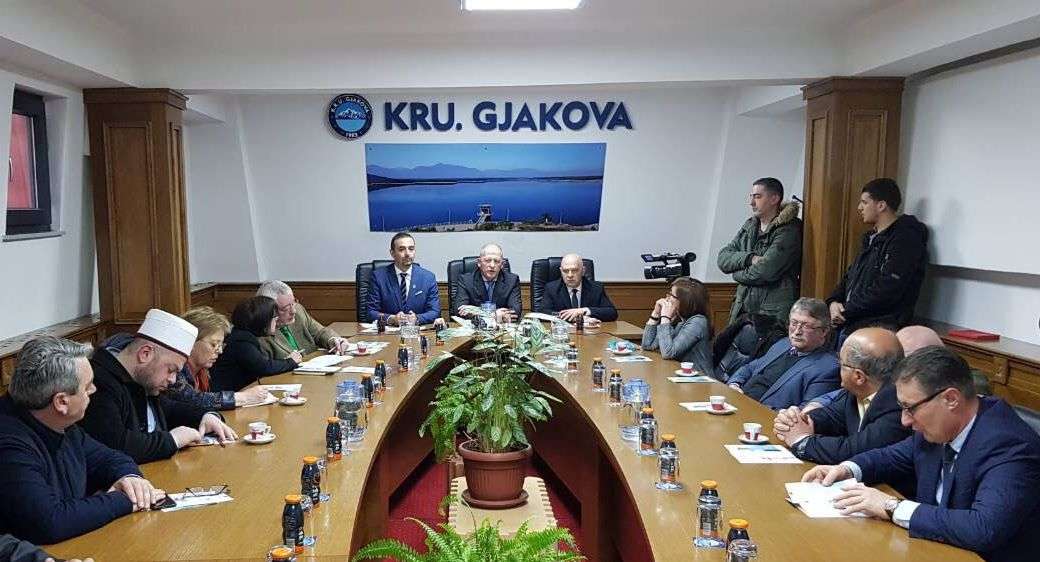 Lluka në Gjakovë për funksionalizimin e Aeroportit