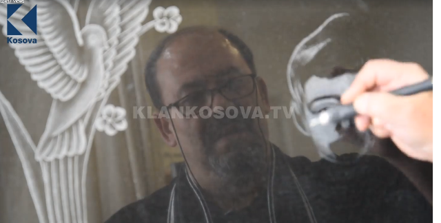 Muharrem Kryeziu, artisti i gurëve të varreve (VIDEO)