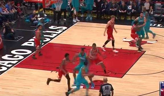 Bulls të fortë për Hornets (VIDEO)