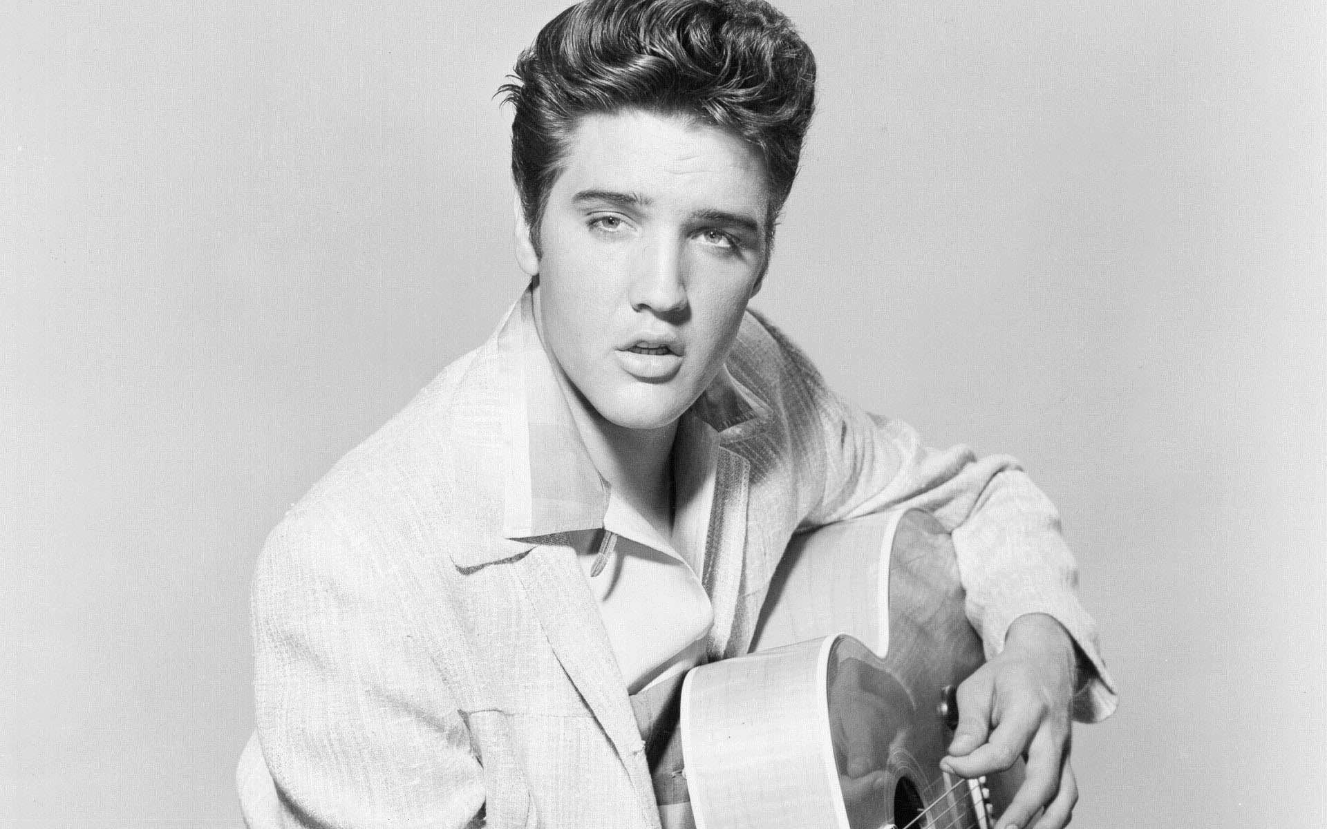 Posteri i rrallë i Elvis Presley shitet në ankand për 42.000 dollarë