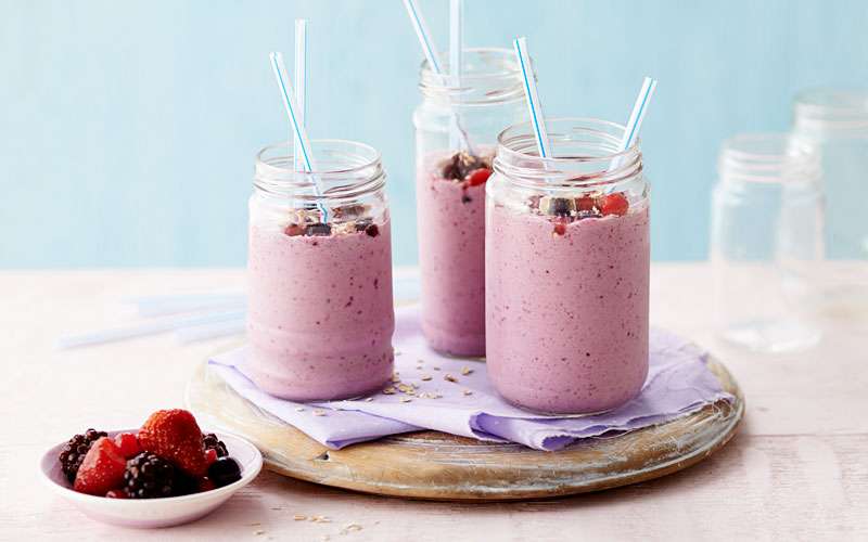 Smoothie të shijshme me të cilat mund të humbni peshë