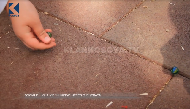 Loja me kilikera, lojë e panjohur për gjenerata e reja (VIDEO)