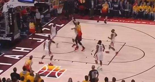 Rockets i hakmerret Jazz, fiton në Utah (VIDEO)