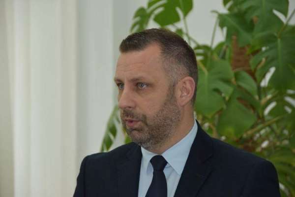 Sqaron Jevtiq: Nuk kërkohet test PCR për të hyrë nga Serbia në Kosovë