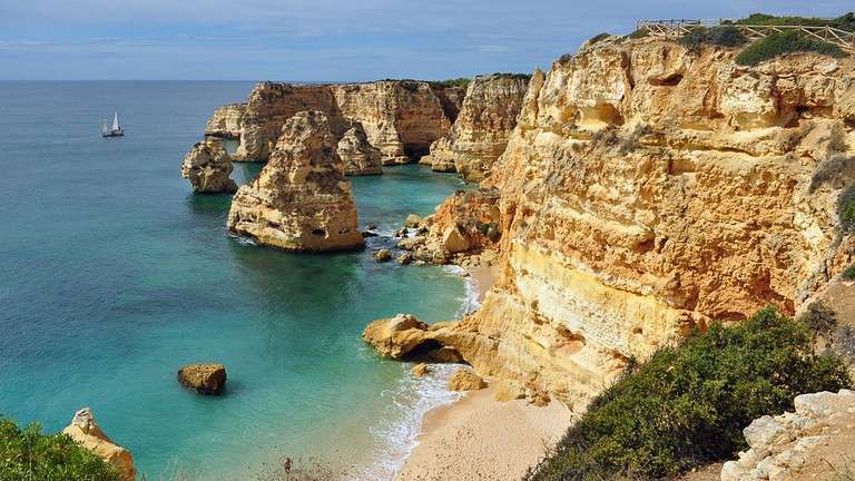 Plazhet mahnitëse të Portugalisë