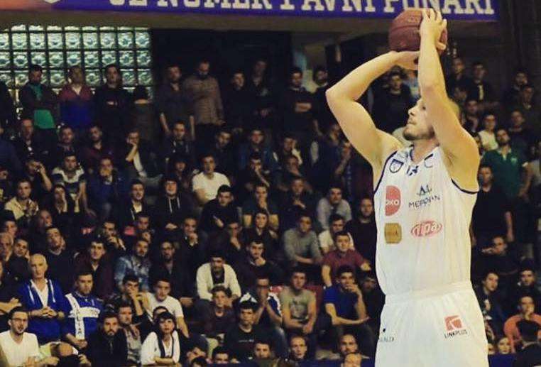 Haradinaj i tronditur nga vdekja e basketbollistit, ngushëllon familjen Sinani