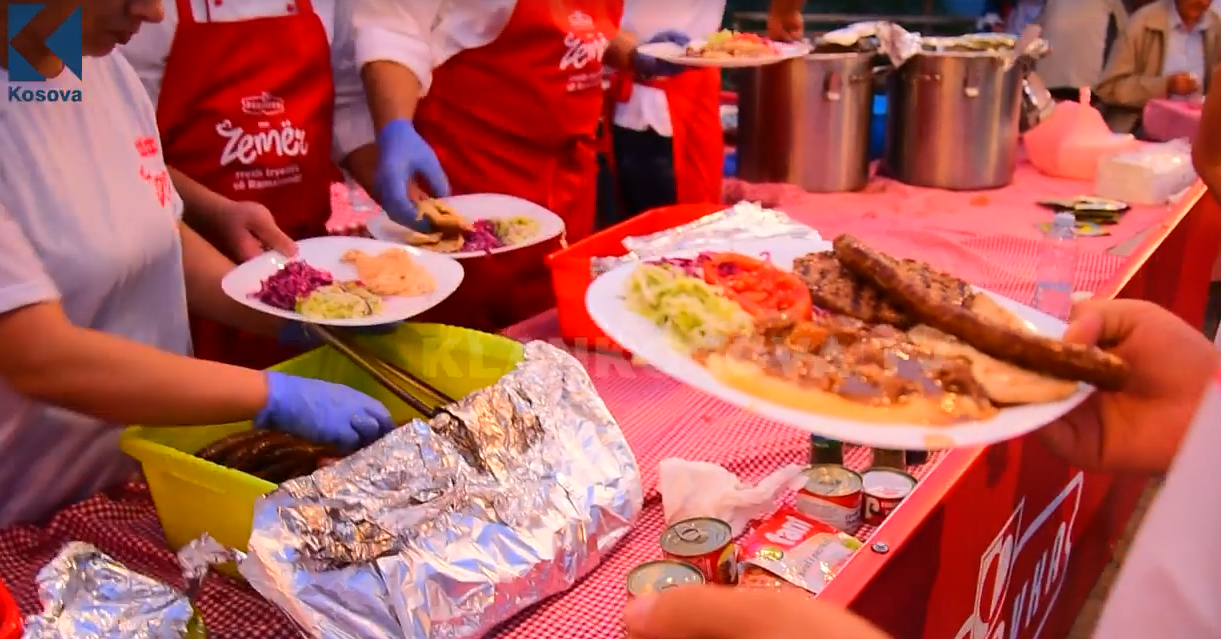 Ora 7 - "Podravka" shtron iftar për pensionistët - Klan Kosova