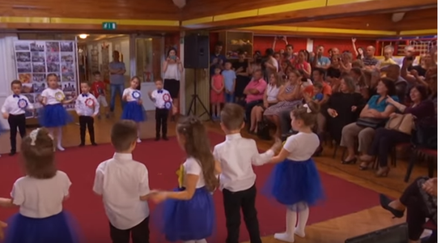 Emocionet e përfundimit të ciklit parashkollor (VIDEO)