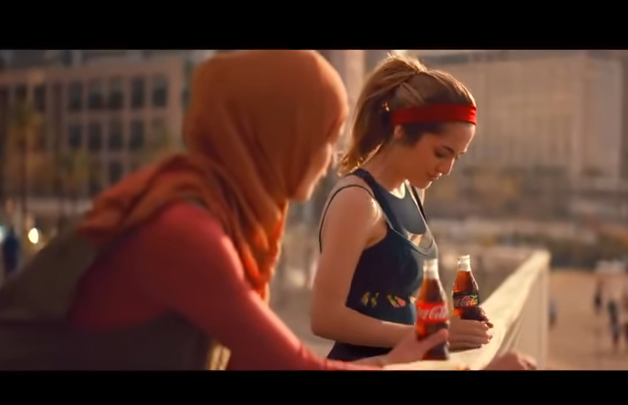 Mesazh i ëmbël solidarizues nga Coca Cola për myslimanët në Ramazan (VIDEO)