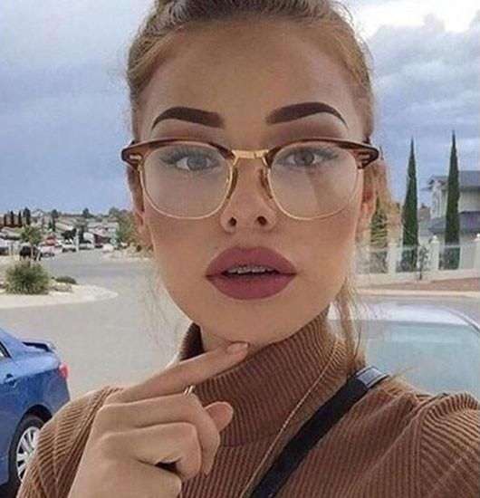 Format ideale të kornizës së syzeve (FOTO)