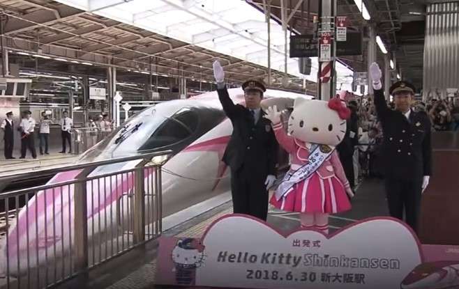 Treni "Hello Kitty" bën udhëtimin e parë