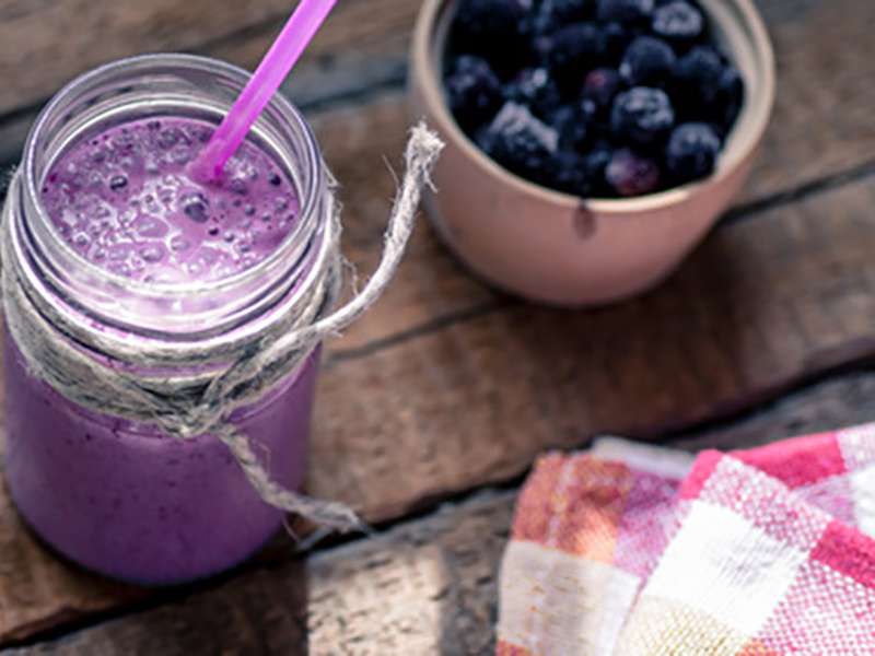 Smoothie me manaferra zgjidhja e mëngjeseve!