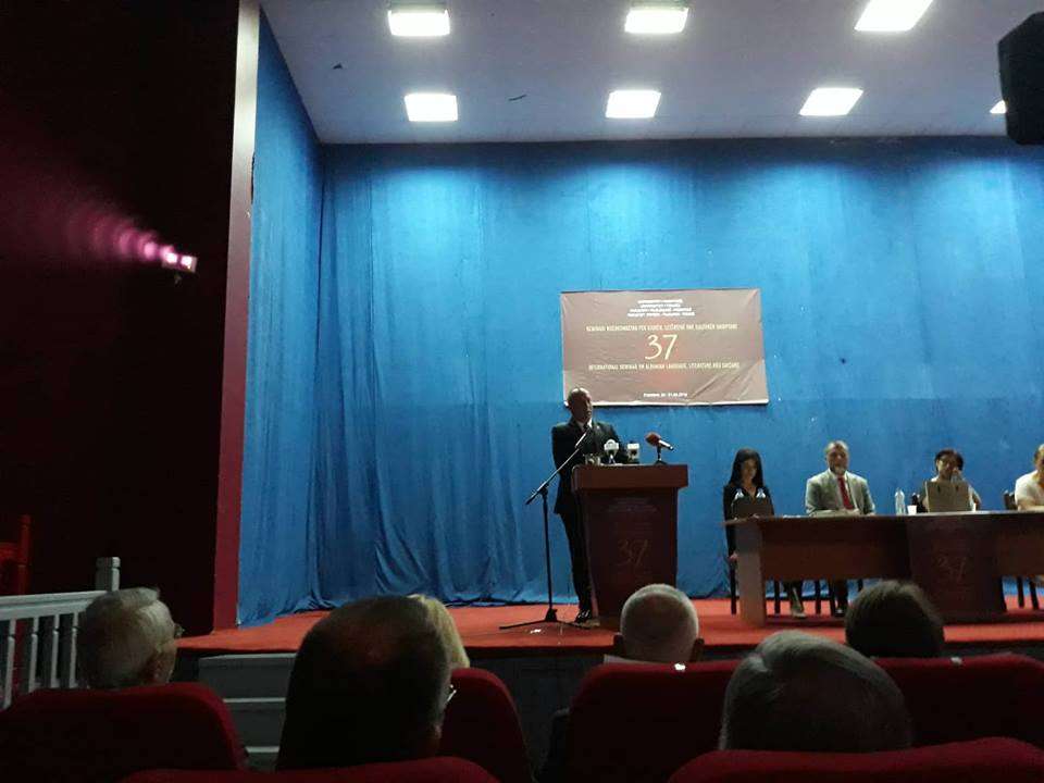 Nis punimet Seminari i 37-të i Gjuhës Shqipe, Kryeministri Haradinaj premton mbështetje
