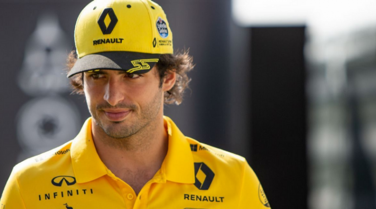 Carlos Sainz pauses i Fernando Alonso