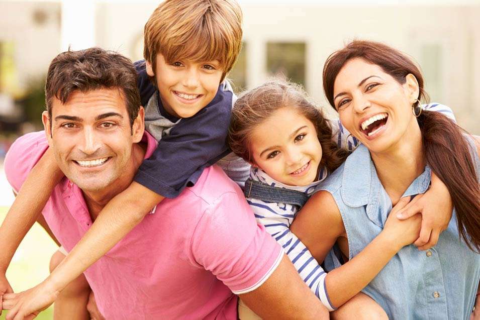 Familja - personat që ndriçojnë zemrën tonë