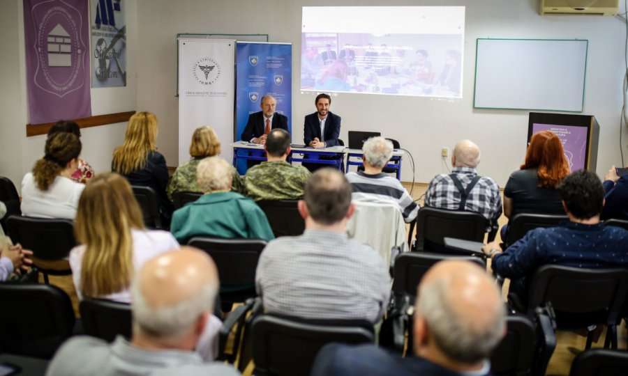Oda e Mjekëve të Kosovës takohet me Shoqatën e Mjekëve Familjarë të Kosovës