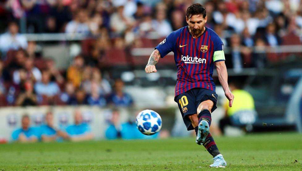 Barcelona deklason PSV-në, shkëlqen Messi