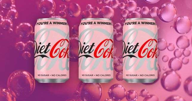 Coca-Cola me kanaçe ngjyrë rozë (FOTO)