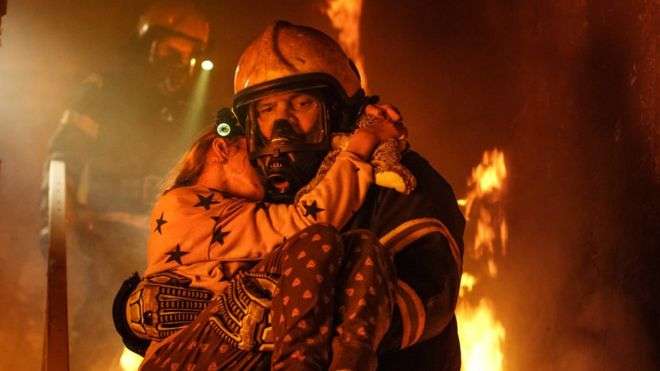 Zëri i nënës është alarm më i mirë për fëmijët në rast rreziku nga zjarri