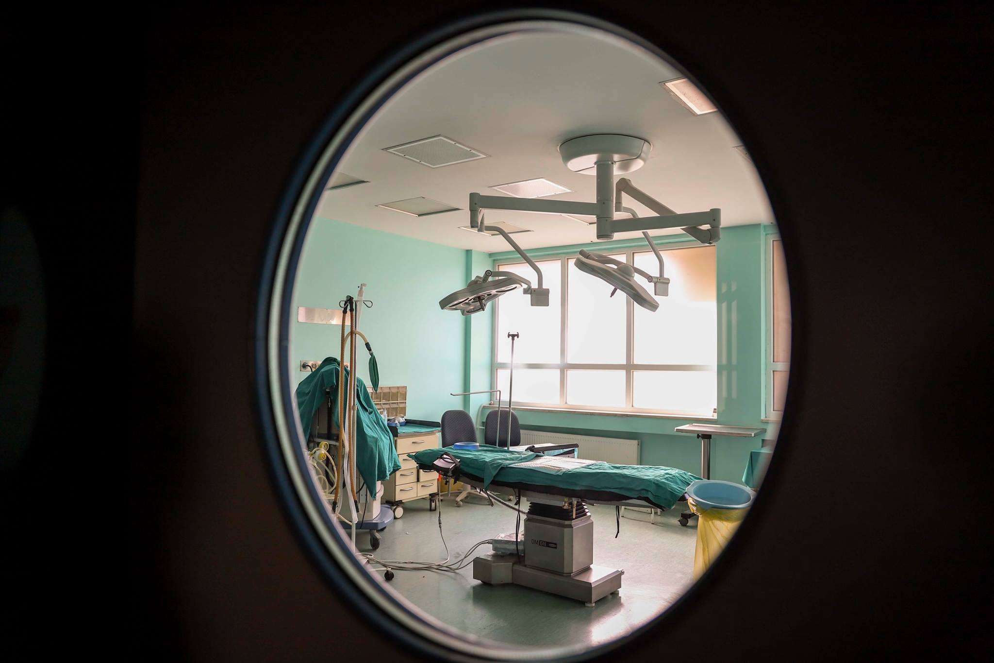 Ministri i Shëndetësisë: Po i japim fund gjendjes së keqe në Klinikën e Gjinekologjisë