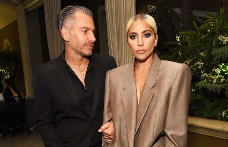 Lady Gaga konfirmon se është fejuar