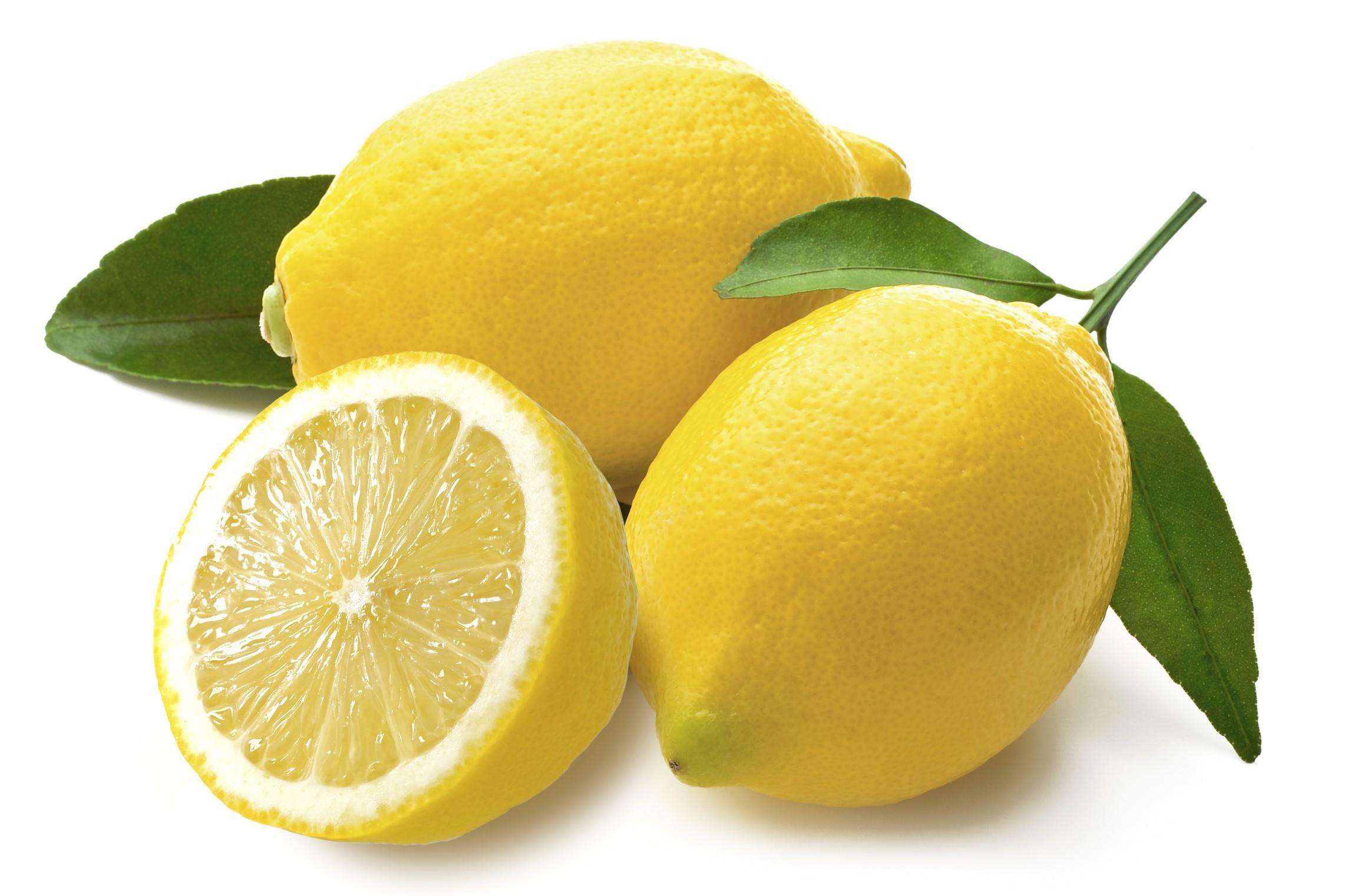 A e dini se limoni ndihmon në humbjen e peshës?