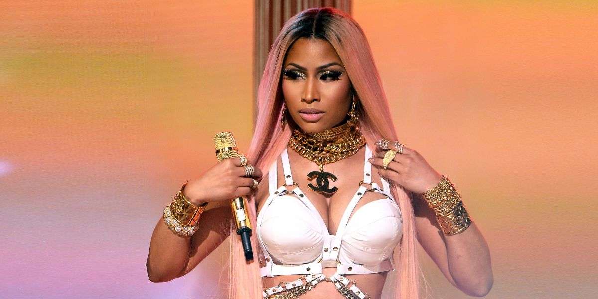 Nicki Minaj thotë se nuk është martuar