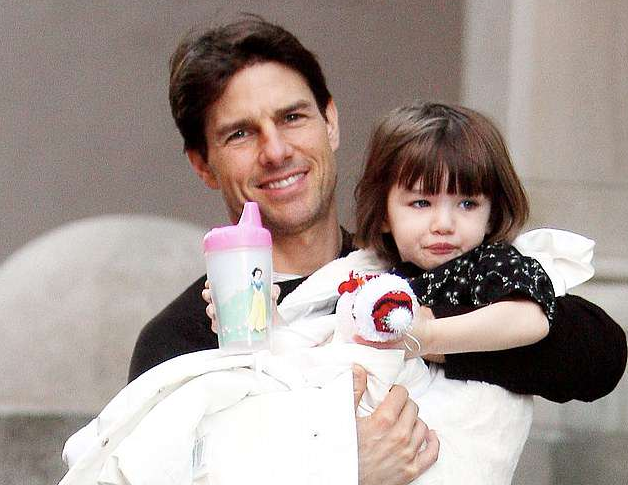 Tom Cruise ka vite që s'e ka parë vajzën e tij