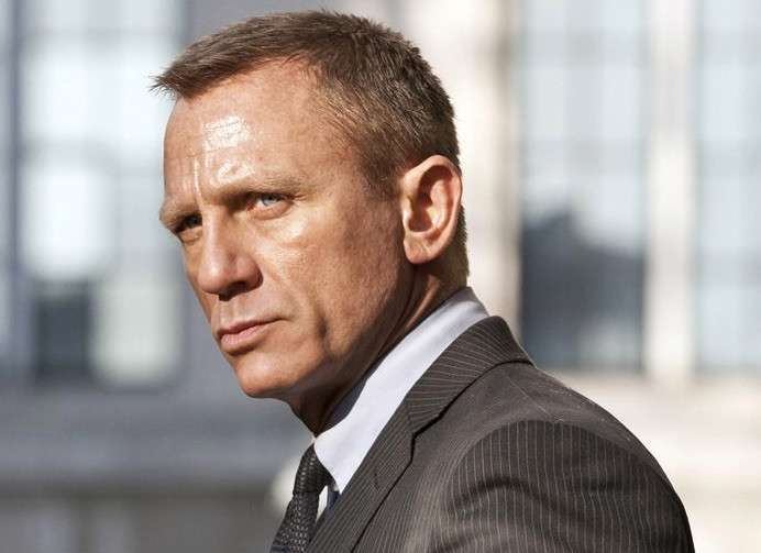 Pas operacionit, Daniel Craig i rikthehet palestrës