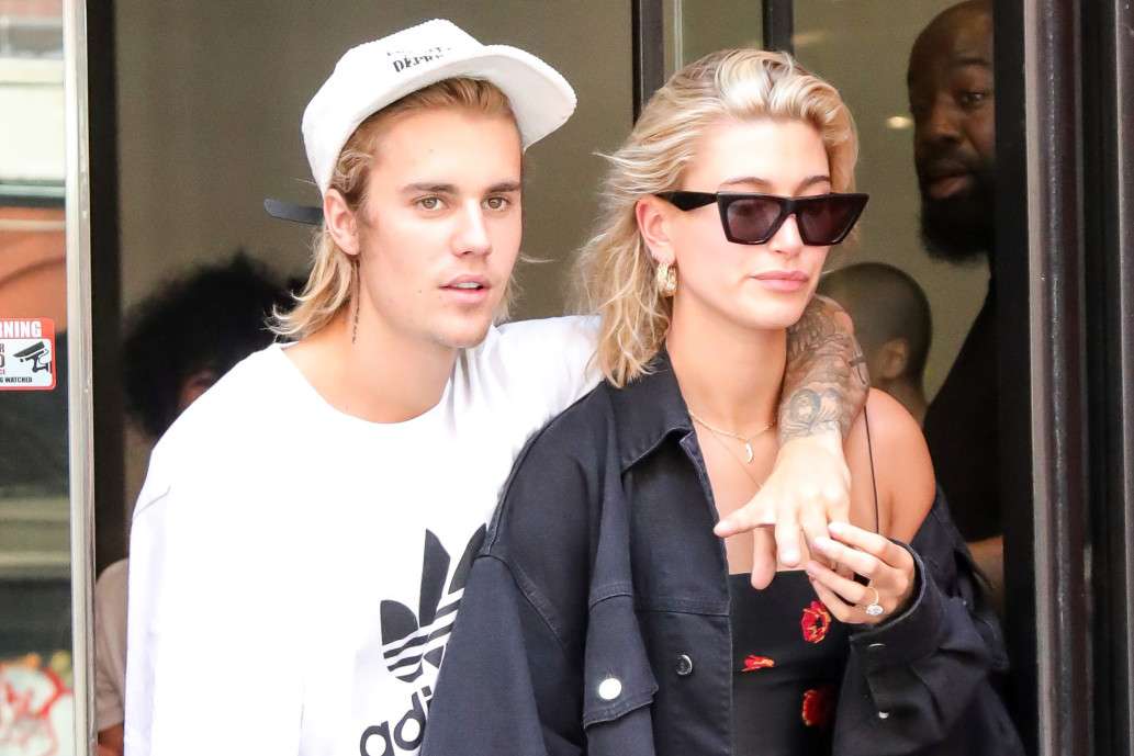 Hailey Baldwin ndryshon mbiemrin nga Baldwin në Bieber