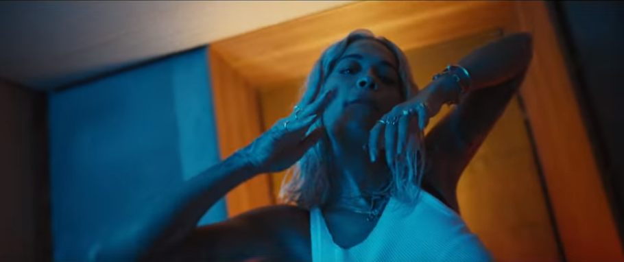 Kënga e Ritës më me impakt në Britani (VIDEO)