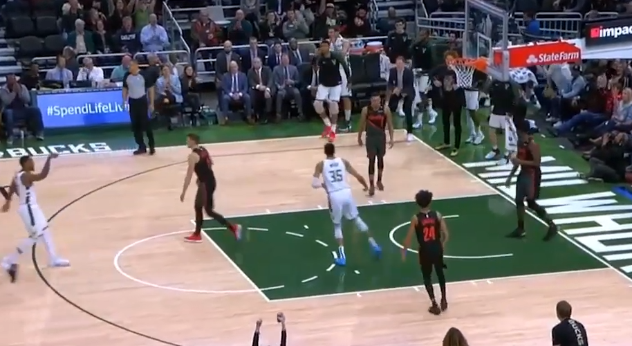 S'ndalet Milwaukee (VIDEO)