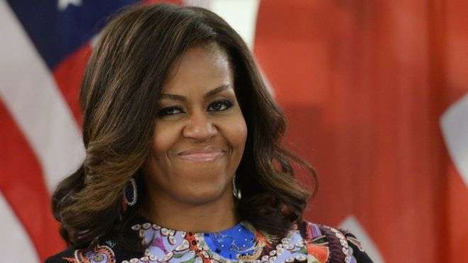 Pas 17 vjetësh, Michelle Obama ia merr titullin e “gruas më të admirueshme” Hillary Clintonit