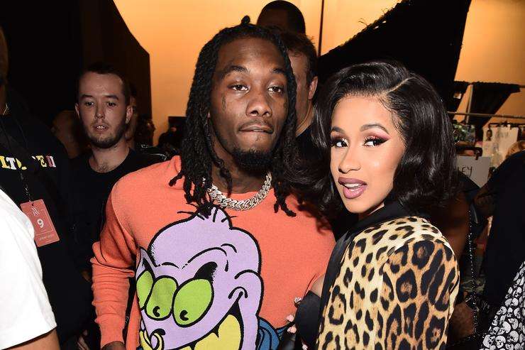 Offset e befason Cardi B në skenë (VIDEO)