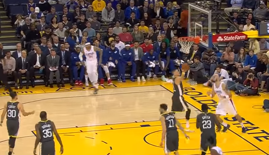 Golden State me fitore të ngushtë ndaj Clippers (VIDEO)