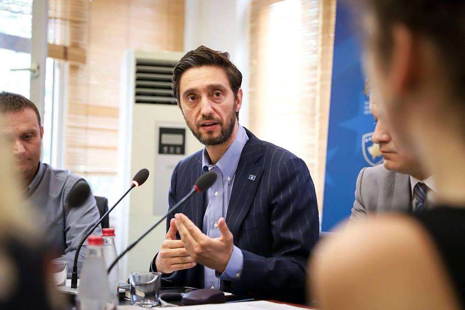 Ministri Ismaili nënshkruan Planin e Veprimit për Rezistencën Antimikrobike