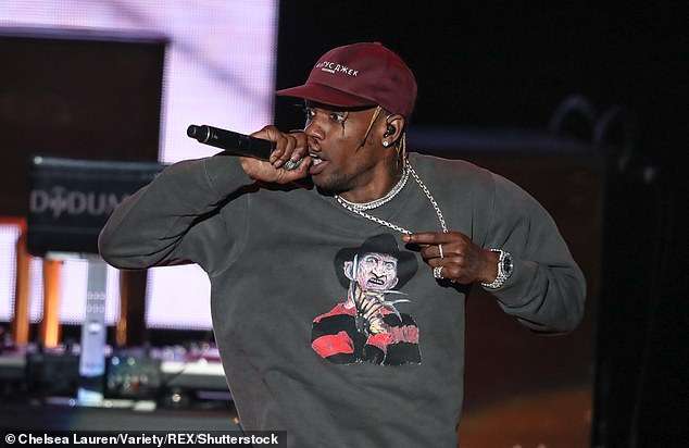 Travis Scott merr roje shtesë për të mbrojtur gruan dhe vajzën