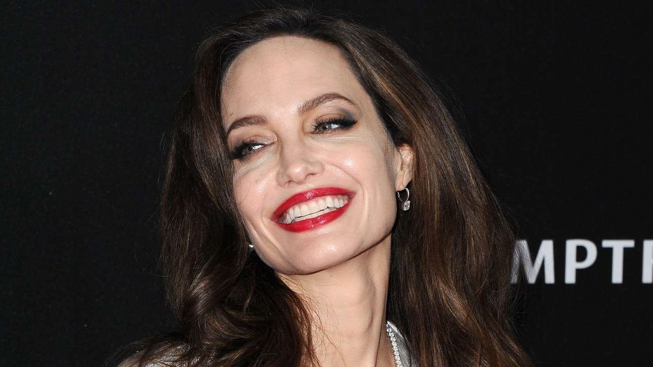 Angelina Jolie nuk do të jetë më aktore