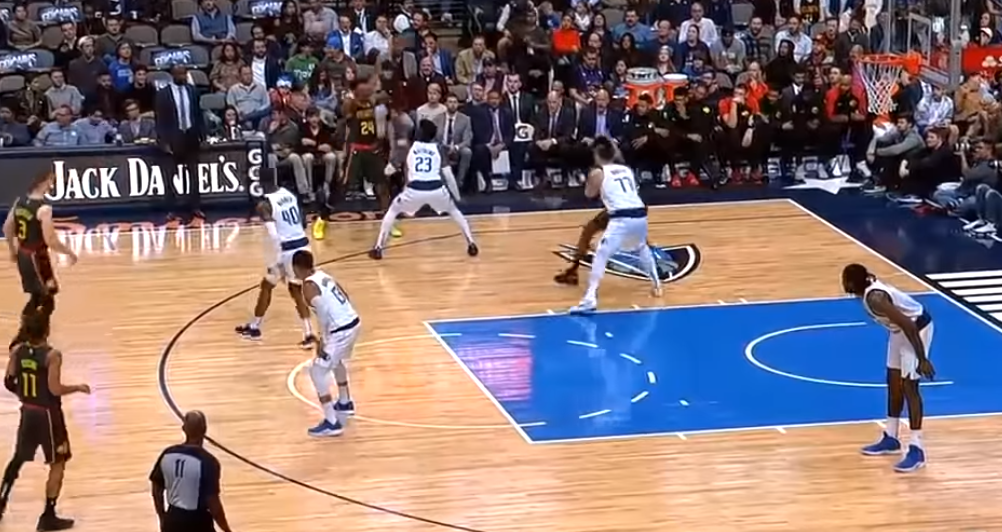 Betejë debutantësh, fiton Donçiq (VIDEO)
