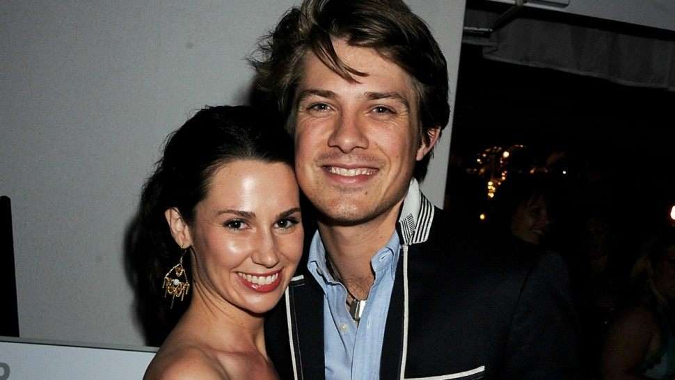 Taylor Hanson bëhet baba për herë të gjashtë