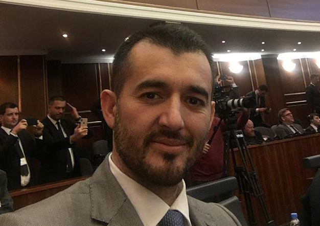 Labinot Tahiri: I privilegjuar që isha pjesë e votimit të kësaj dite historike